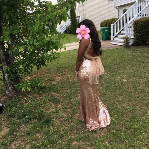 ROSE GOLD PROM DRESS - Picture 3 of 4